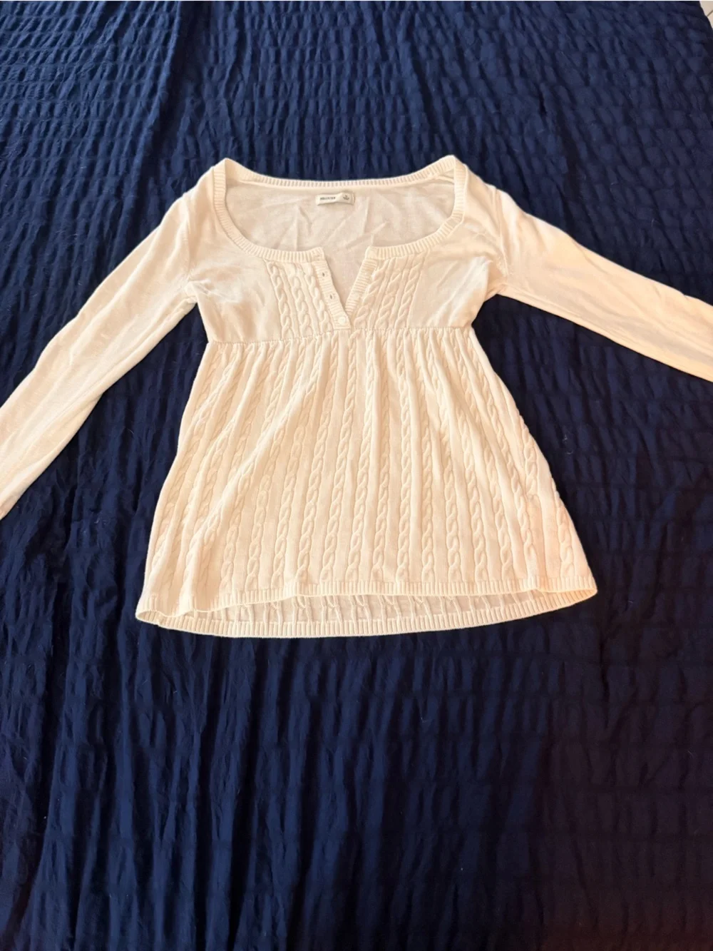 Hollister Cream Cable Knit Cardigan with Button Detail - Picture 4 of 6